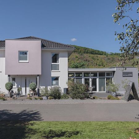 Ferienweingut Luetz Apartment Punderich Exterior photo