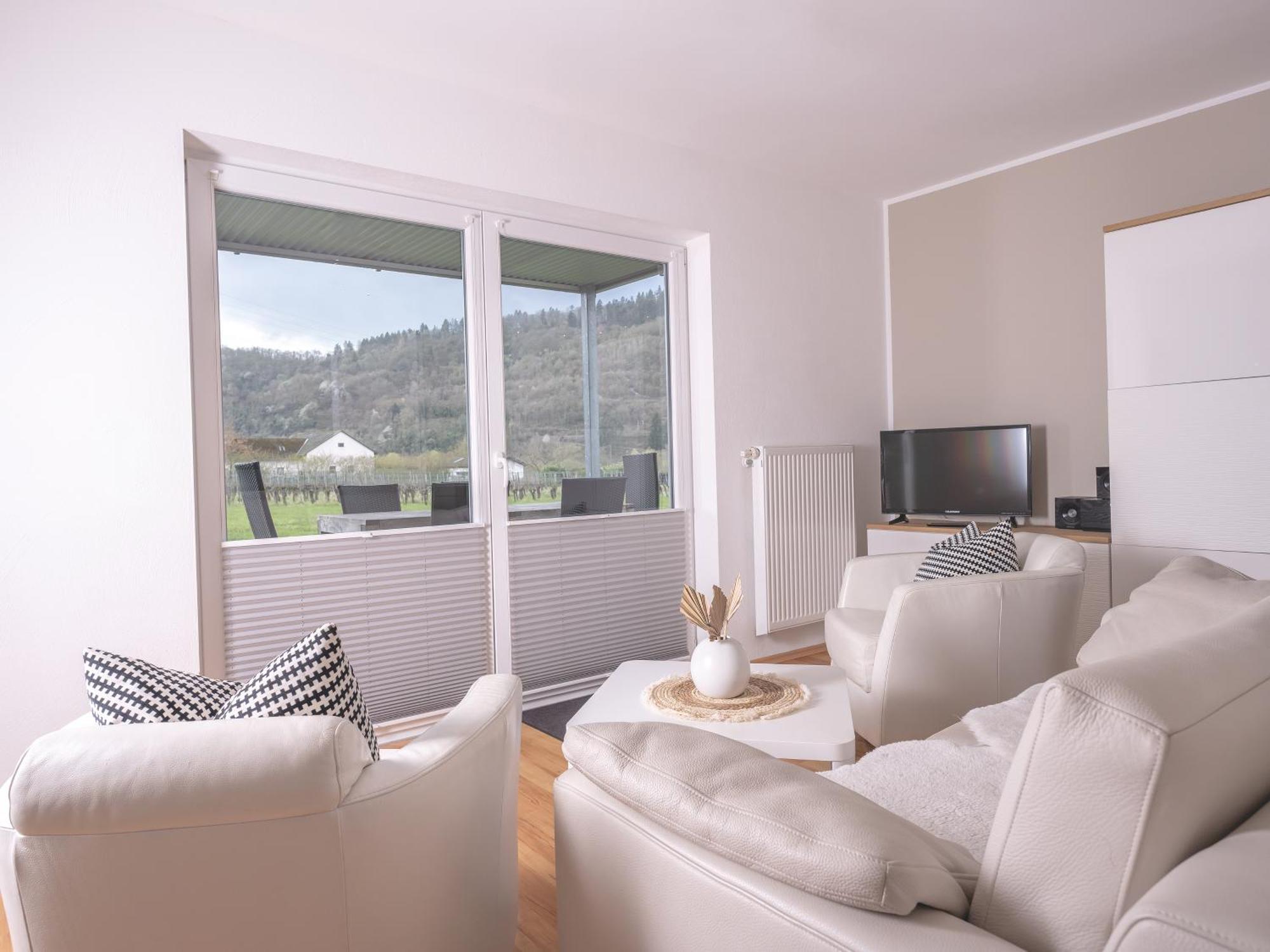 Ferienweingut Luetz Apartment Punderich Room photo